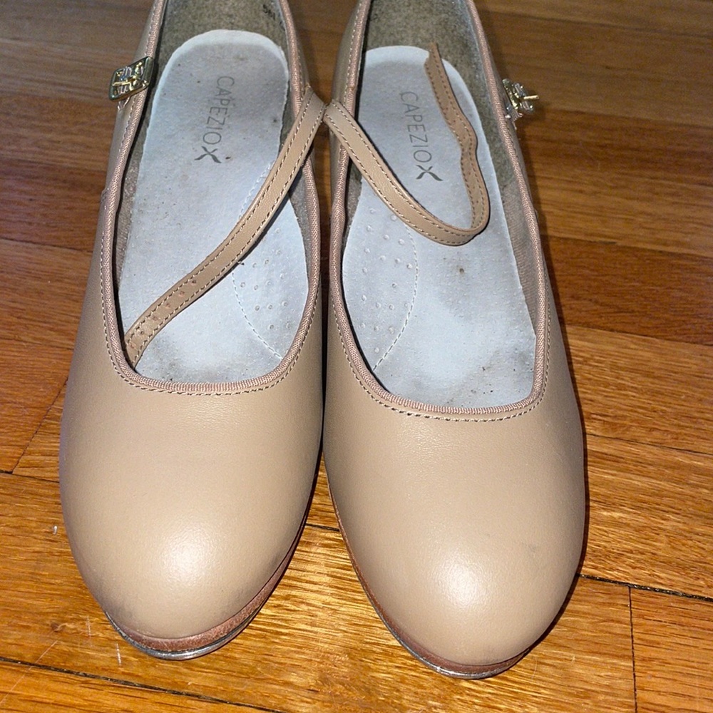 1.5 inch beige character tap shoes